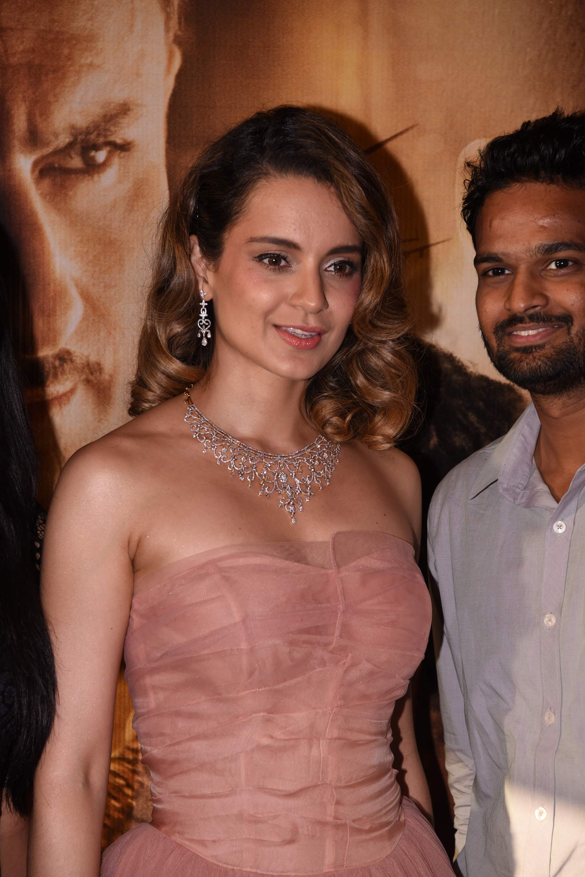 Kangana Ranaut Beautiful Kangana Ranaut Dazzles In Stunning Outfit | Nakshatra Kangana Nakshatra 29